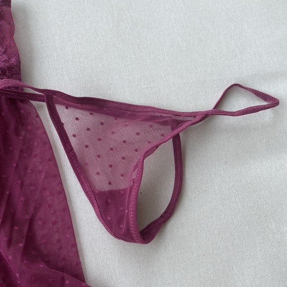 Magenta baby doll and thong - Picture 7 of 7